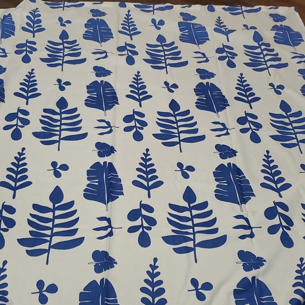 New Room Essentials Shower curtain